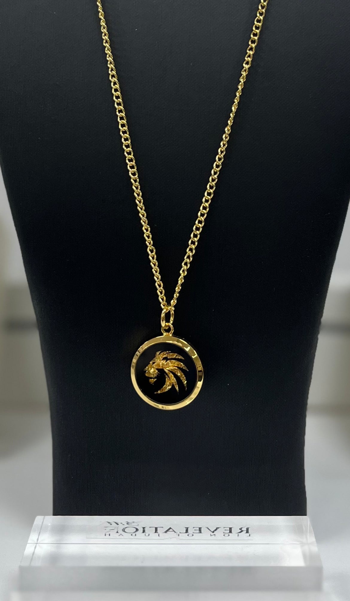 Gold Pendant Lion Of  Judah REVELATION311